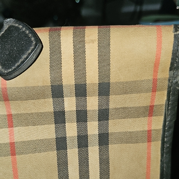 Burberrys Tan and Black Document Bag - Picture 12 of 12